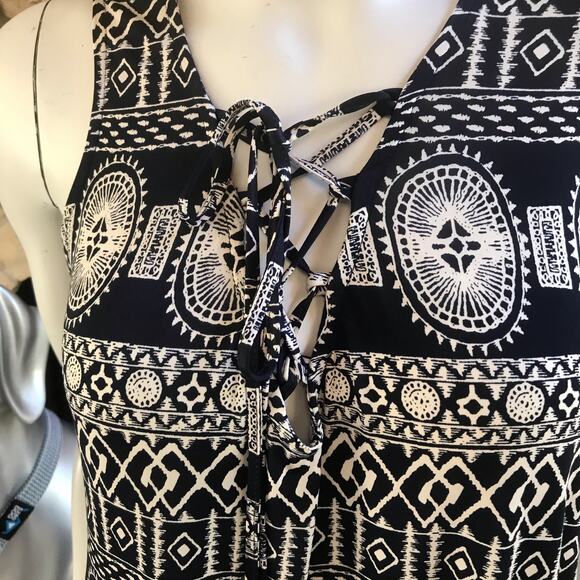 Veronica M Tie Front Geometric Print Black White Flowy Dress Women's Size M - Picture 4 of 8